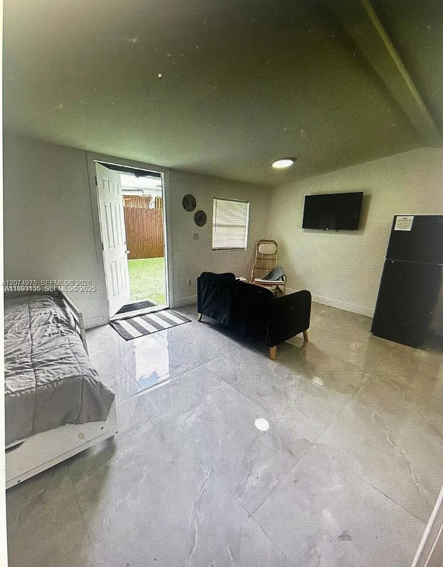 Holleman Manor Addn — Photo 3
