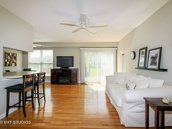 4th image of 1462 N Tanglewood Ave #3