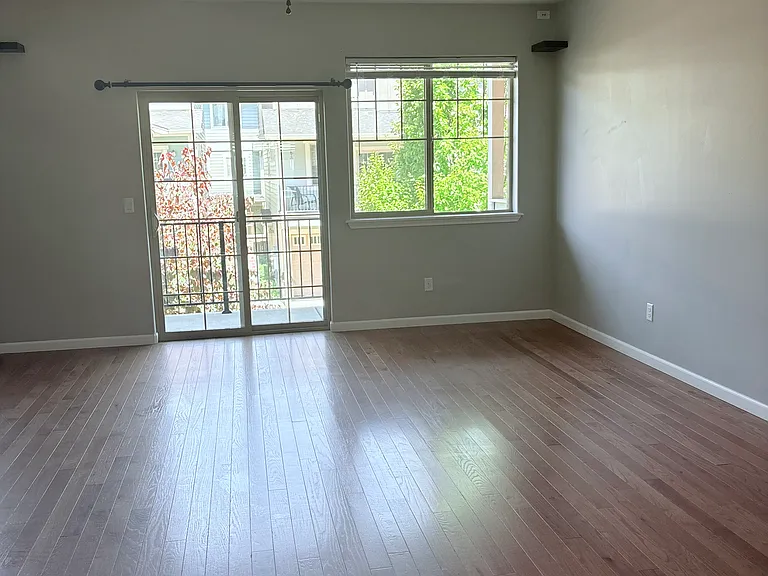 341 Englemann Ln — Photo 9
