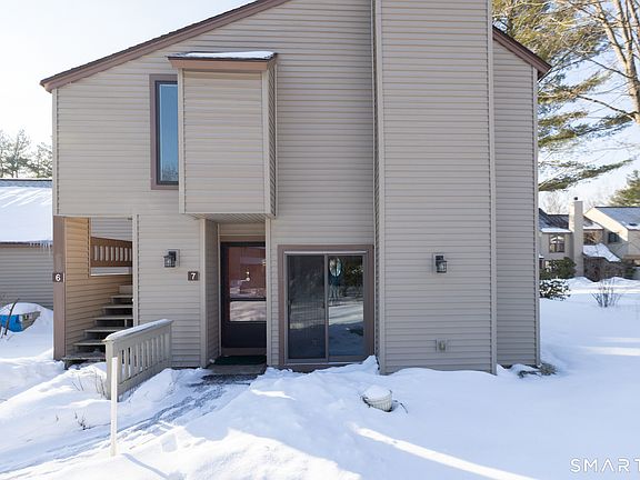 2nd image of 7 Maple Lane #7