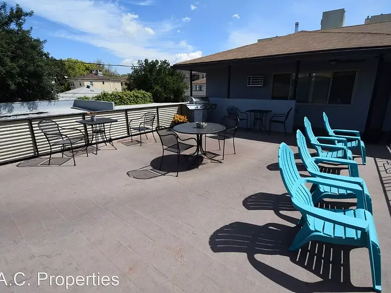 10645 Valley Spring Ln — Photo 8