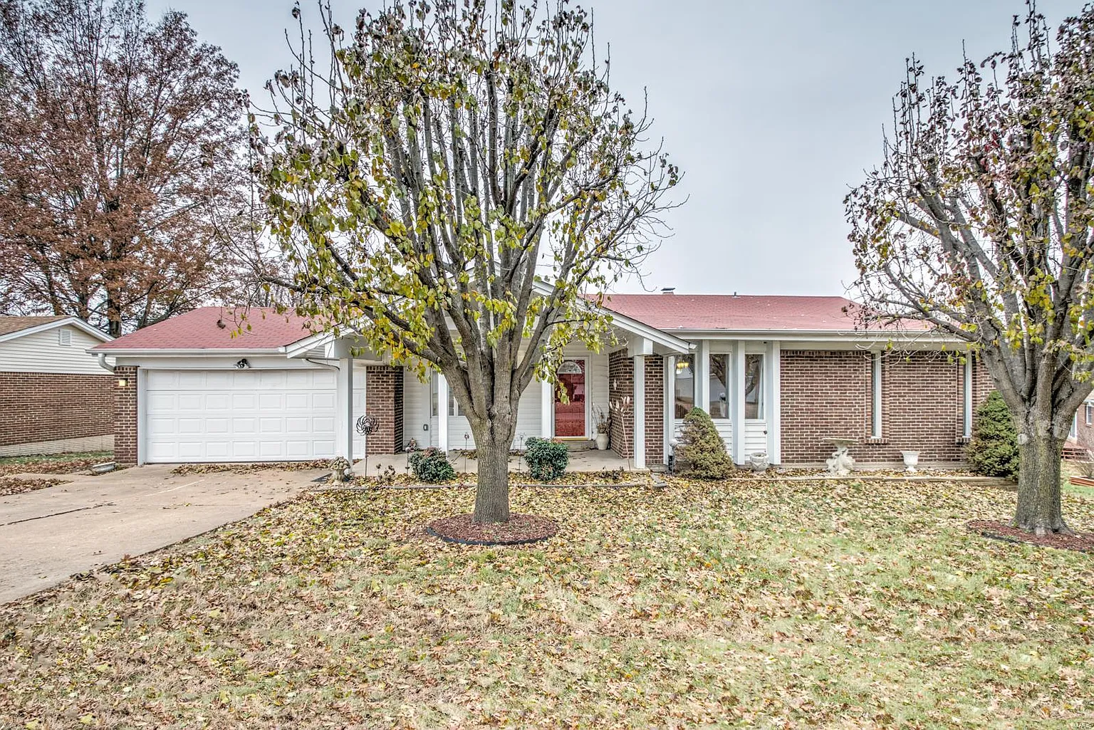 5811 Chrisbrook Dr photo 1