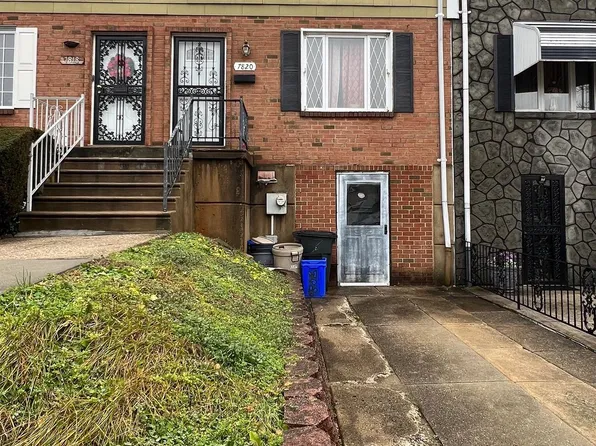 7820 Venus Pl, Philadelphia, PA 19153
