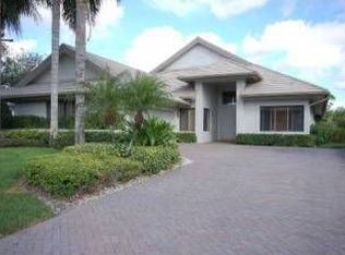 13877 Rivoli Dr, Palm Beach Gardens, FL 33410