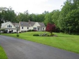 39 Barthelmess Ln, Hampstead, NH 03841