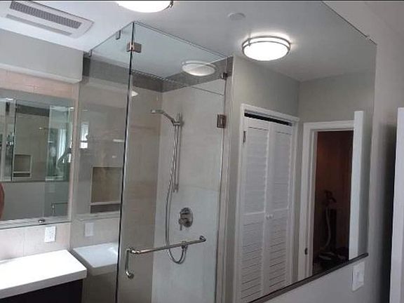 2nd image of 2504 23rd St #2