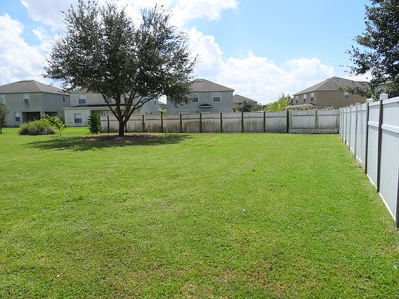 2nd image of 8207 Carriage Pointe Dr