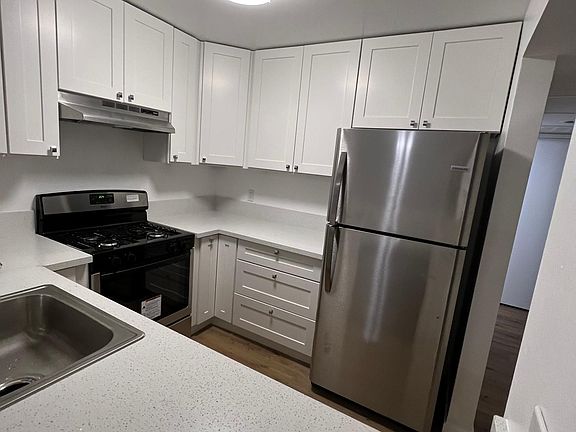 5th image of 5541 Fulcher Ave #105