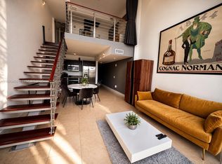41 SE 5th St APT 903, Miami, FL 33131