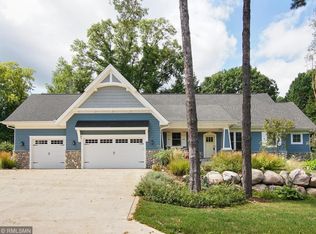 1965 Pine Ridge Dr, West Saint Paul, MN 55118