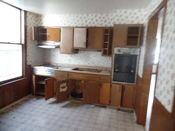 4th image of 2200 N Mango Ave