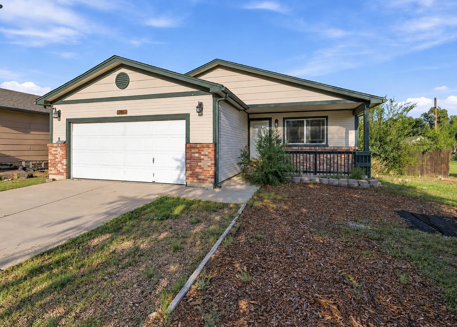 3 bedroom Ranch on Oversized lot in Fountain Valley — Photo 1