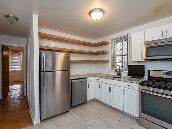 5th image of 5172 Parkside Ave Floor 1