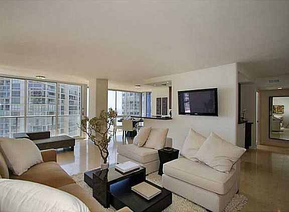 5th image of 1770 Avenida Del Mundo Unit 902