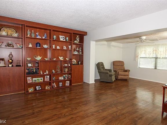 5th image of 140 Teriwood Ct