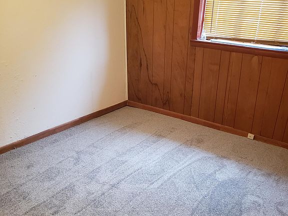4th image of 1725 Claire St