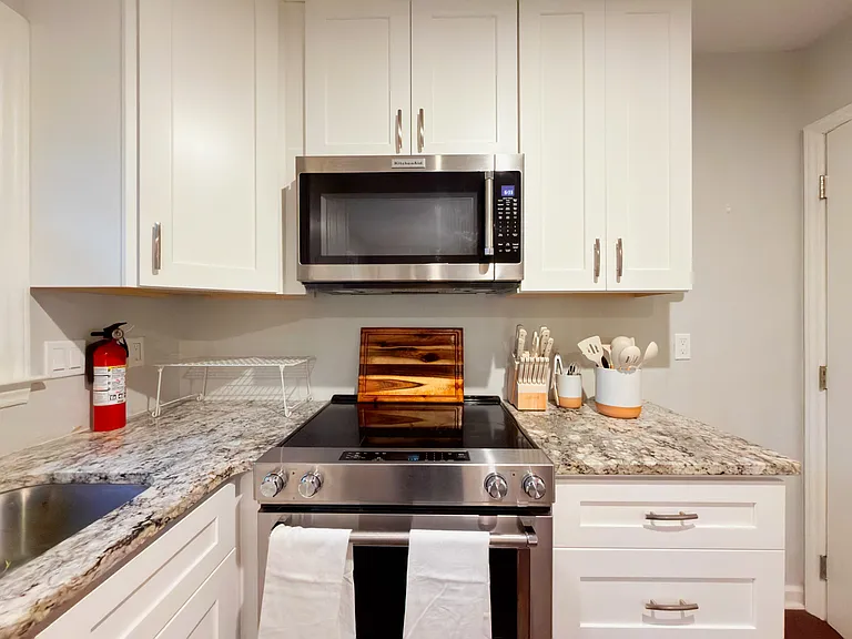 341 E Millbrook Rd — Photo 6