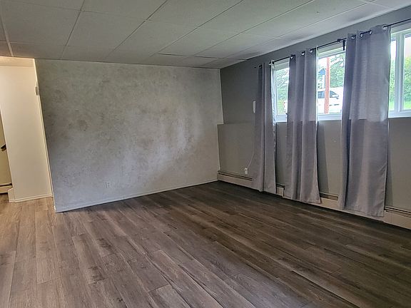 3rd image of 5135 56th St Unit 2