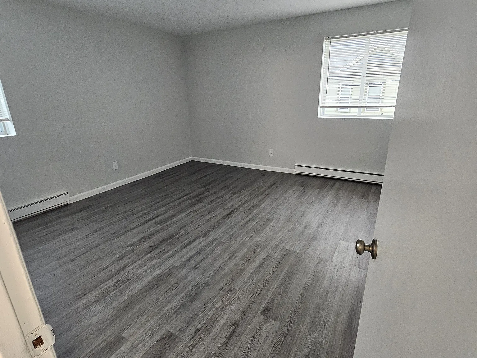 480 Norfolk St — Photo 4