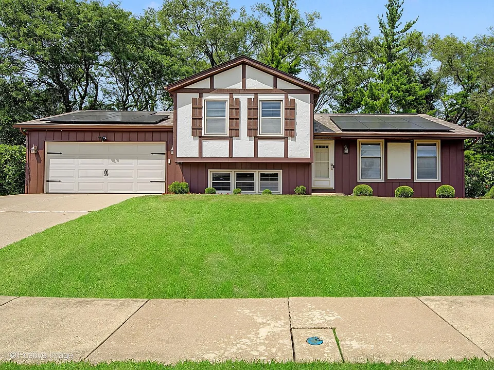 800 Marston Ave NE