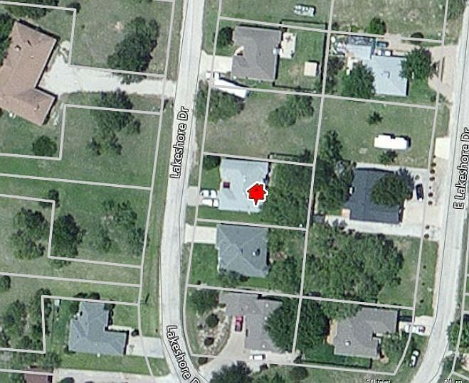 1st image of 94 Lakeshore Dr