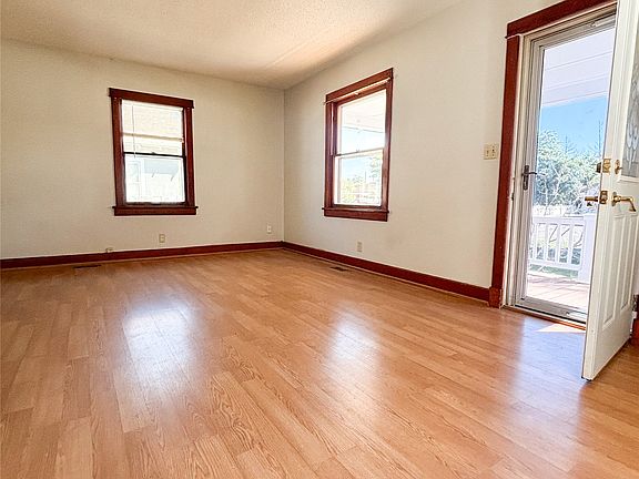 3rd image of 403 N 3rd St