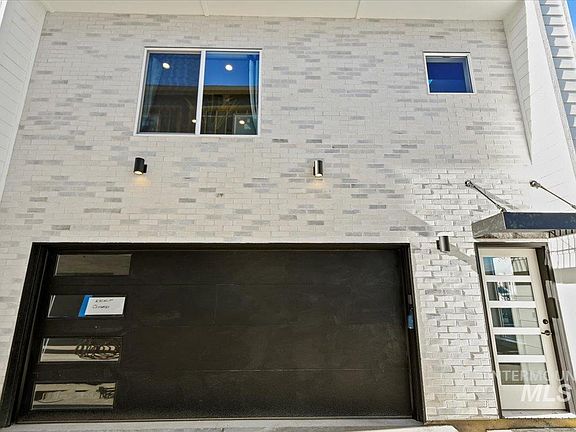 5th image of 505 N Lucy Ln