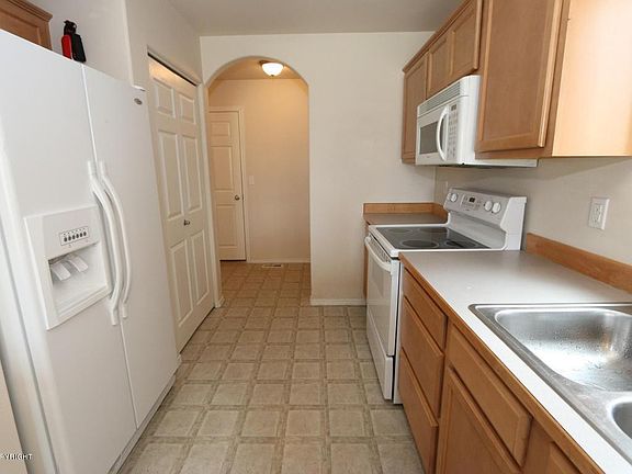 2nd image of 11036 Hannah Jane Pl #25