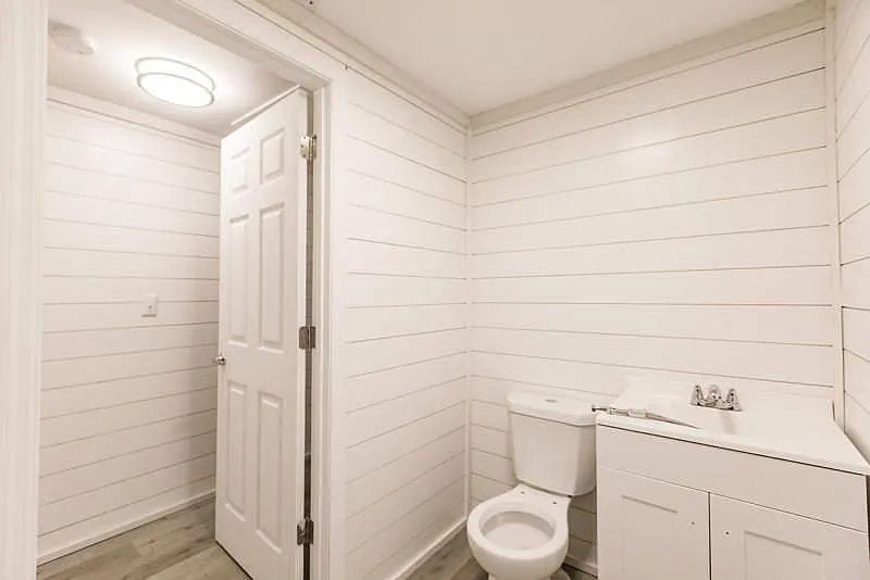1 bed, 1.0 bath, $929 — Photo 4
