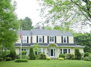 5 Longview Dr, Marblehead, MA 01945