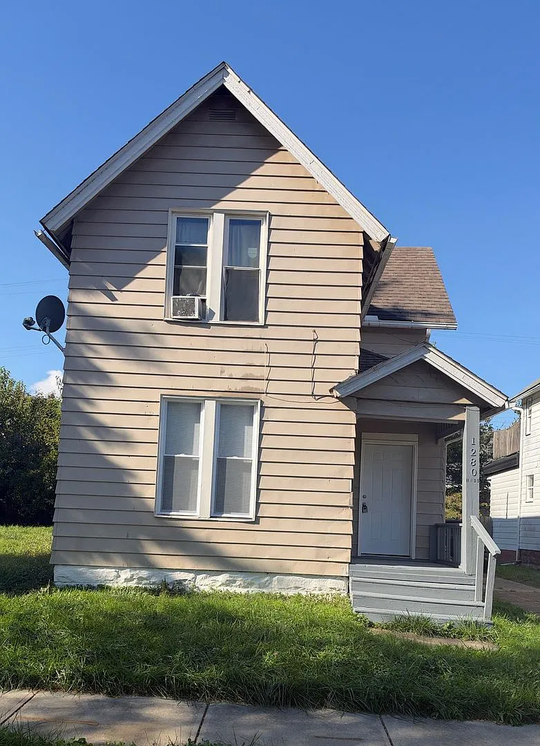W 87TH 1280 Duplex — Photo 1