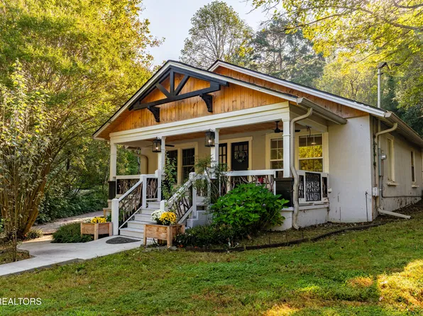 2504 White Wing Rd, Lenoir City, TN 37771