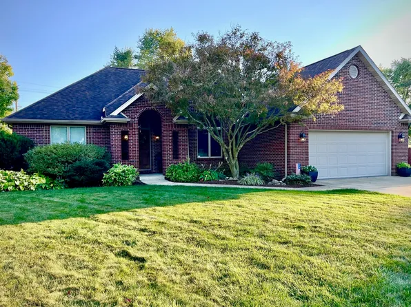 3859 Honeysuckle Ct, Terre Haute, IN 47802