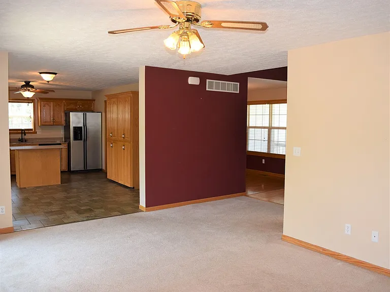 110 Dogwood Cir — Photo 5