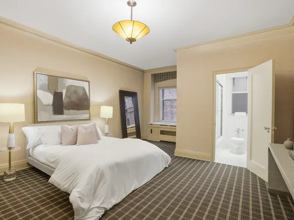 480 Park Avenue image 11 of 16