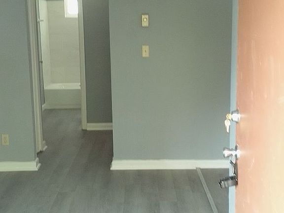 2nd image of 924 Arco Dr APT 2