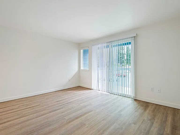 Alcove Apartment — Photo 32