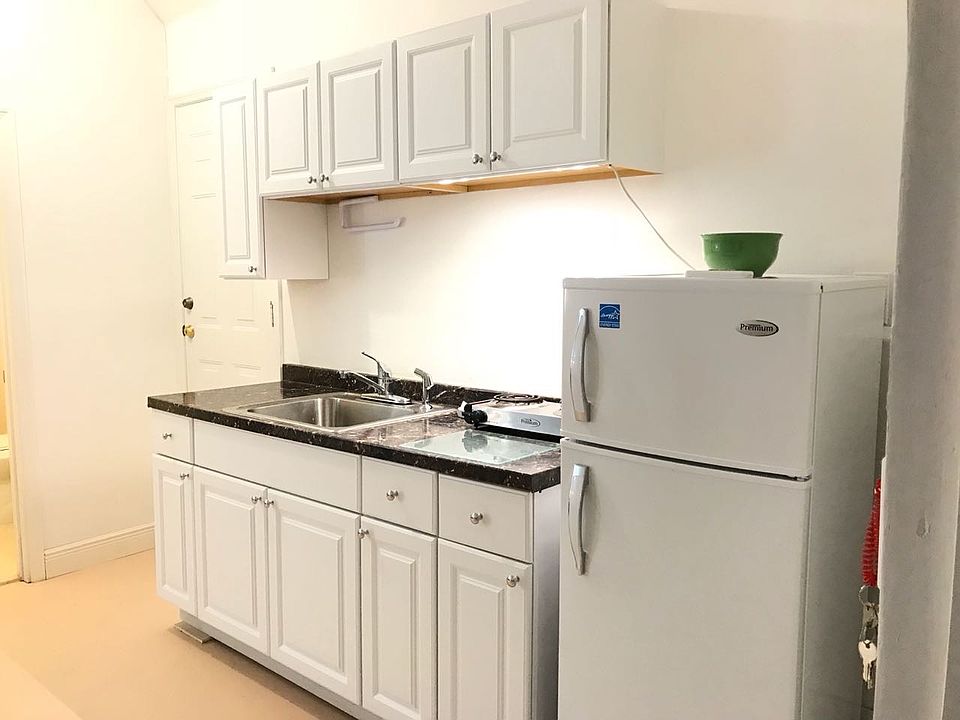 Lavaplatos y gabinetes para preparacion de alimentos y bebidas; nevera de doble puerta con congelador
