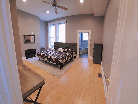 Master bedroom upper