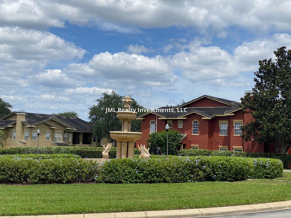 1st image of 132 Vista Verdi Cir Unit 136