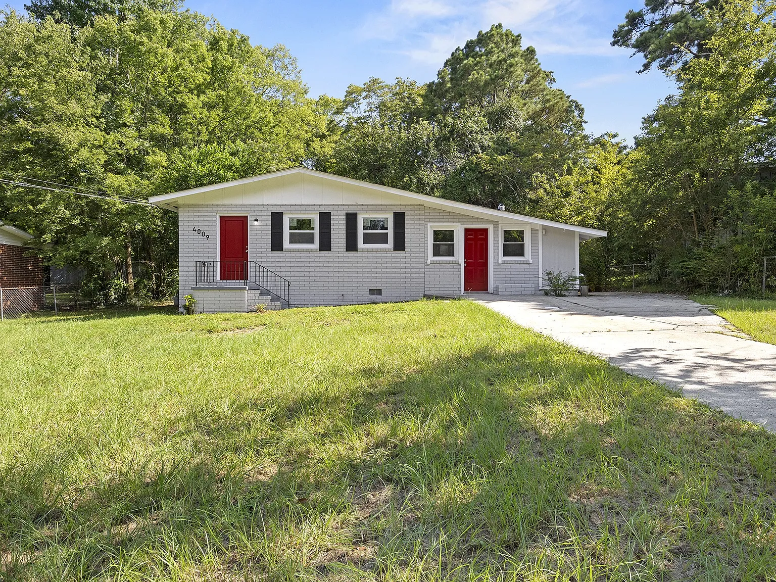 4 bed, 1265 sqft, $1,450 — Photo 1