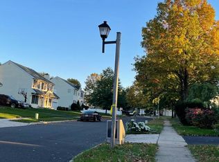 101 Stream Ct, Chalfont, PA 18914