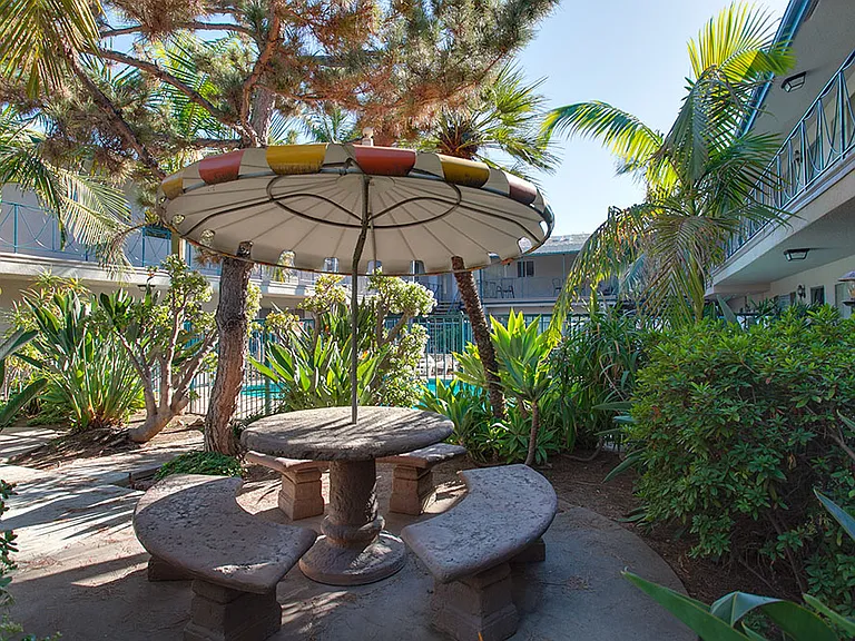 660 W Sierra Madre Blvd #U — Photo 3