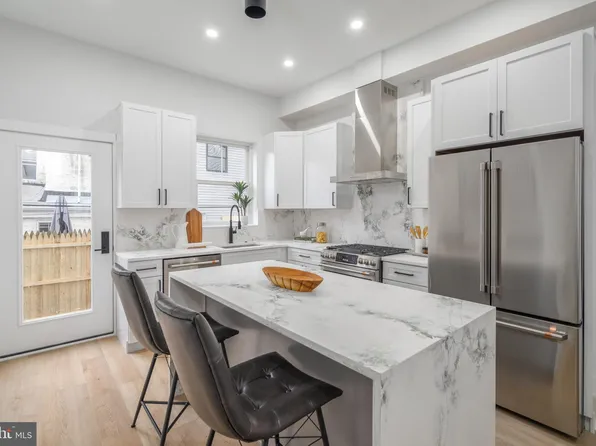 624 Cantrell St, Philadelphia, PA 19148