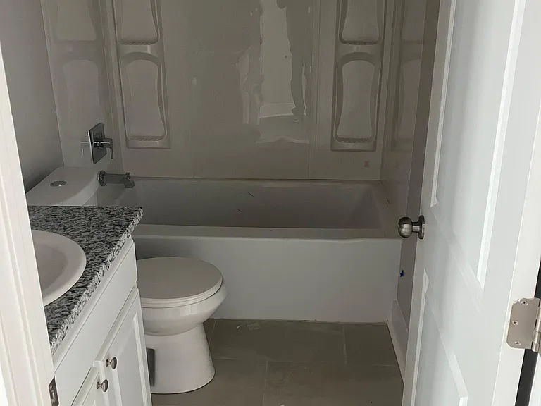 200 Evergreen Dr — Photo 6