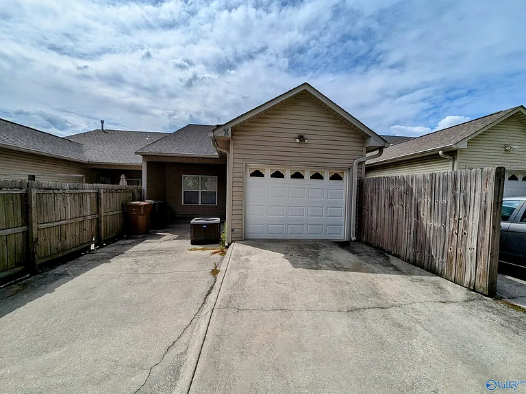 1224 Autumn Ln SW — Photo 30