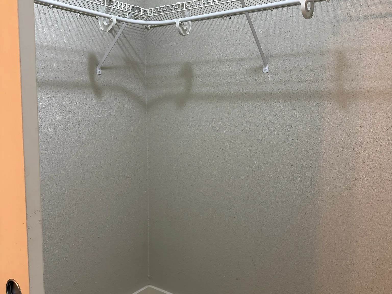 2 bed, 823 sqft, $2,275 — Photo 2