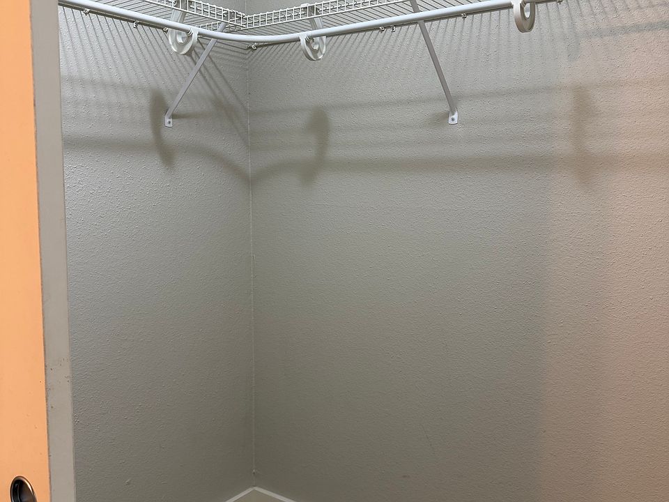Walk-in closet