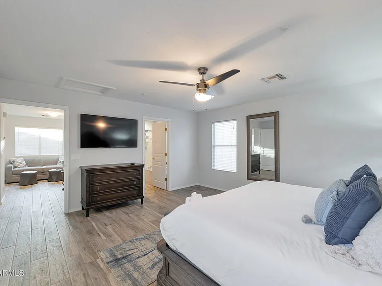 15550 N Frank Lloyd Wright Blvd #1085 — Photo 11