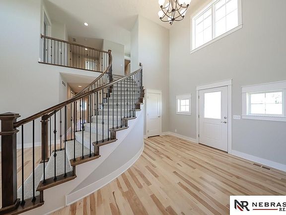 3rd image of 505 Devonshire Dr